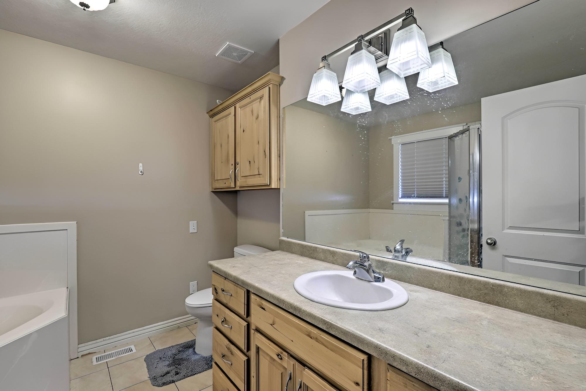 Salem House w/ Sauna, Piano, & Game Room! view 4