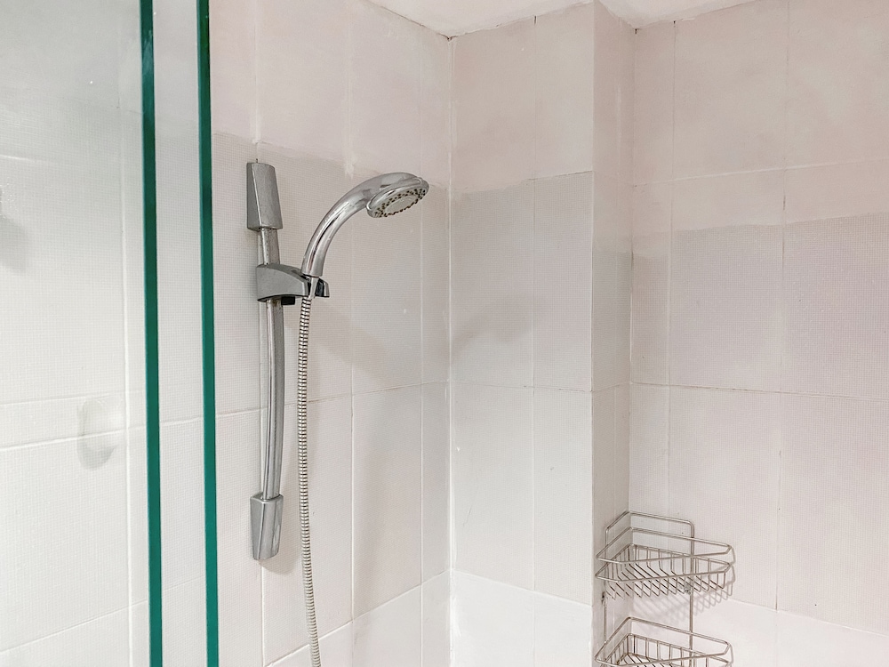 Relaxing And Homey 2Br Cinere Bellevue Suites Apartment