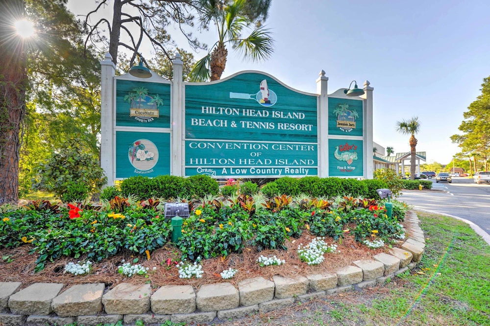 Pool Access: Beachfront Hilton Head Resort Condo