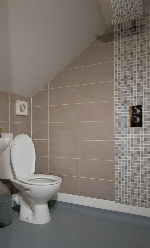 Spacious 5B Sunderland Home For Groups & Families