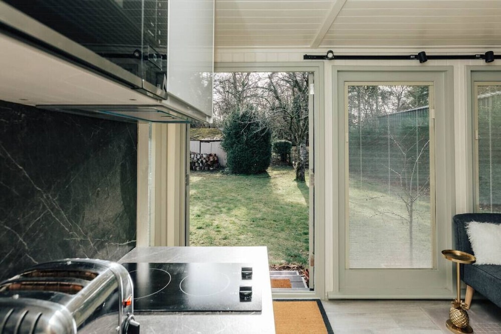 Cuckoo s Hideaway - From 75 Per Night view 5
