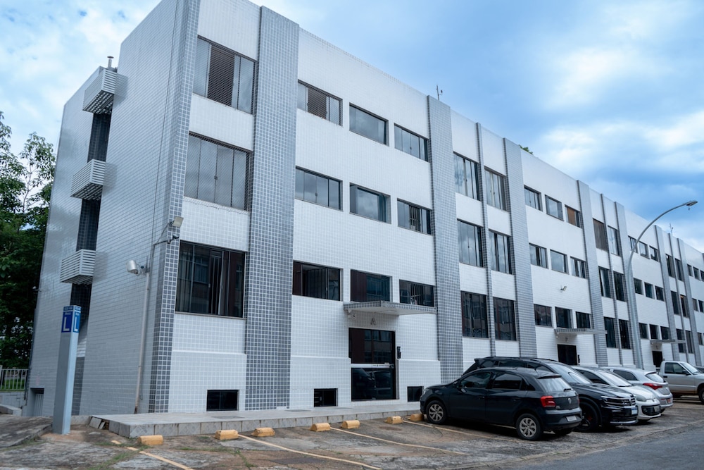 Apto c Wi-fi Tima loc Prox ao Eixo Monumental