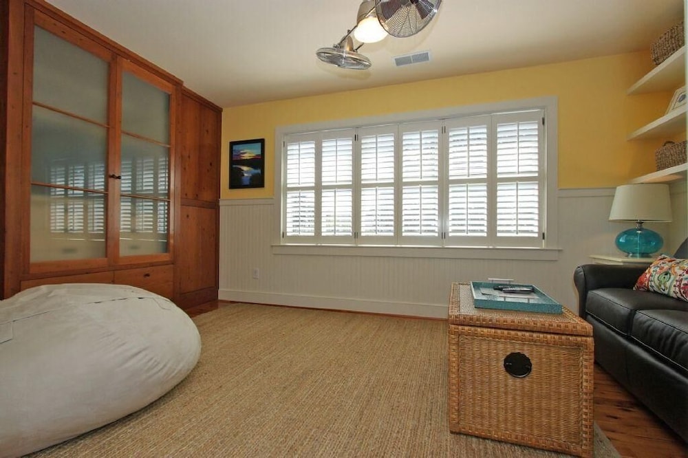 Charleston Vacations - 3008 Hartnett Boulevard - Property Image 5