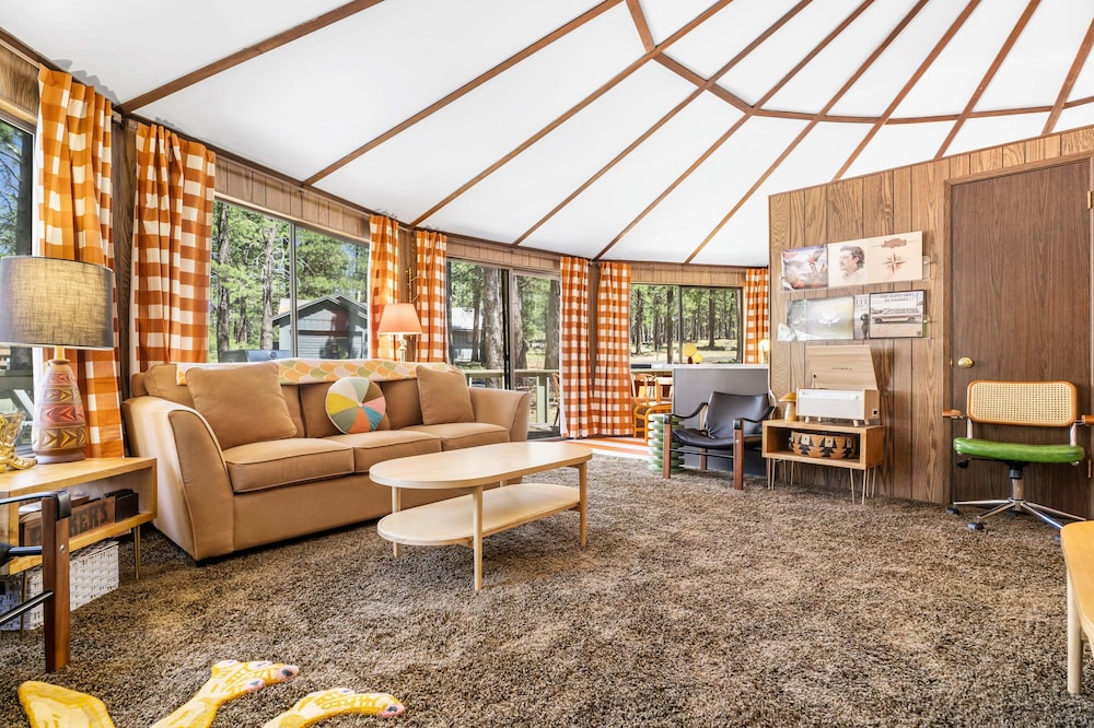 Carousel House 2 Bedroom Home