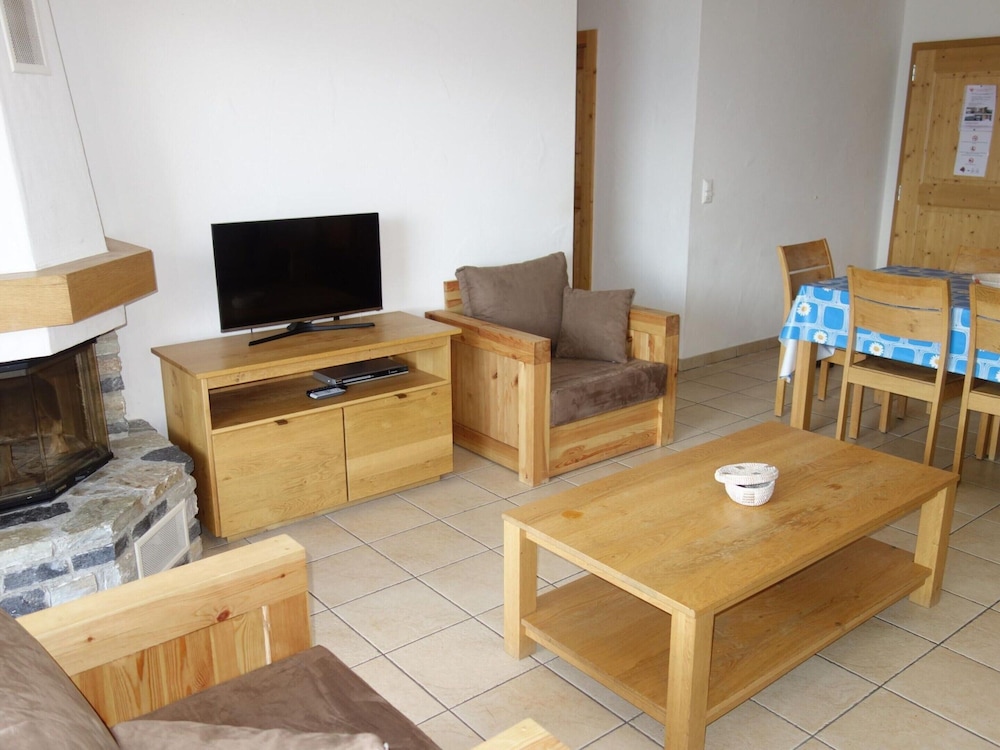 Cosy Apartment With Balcony