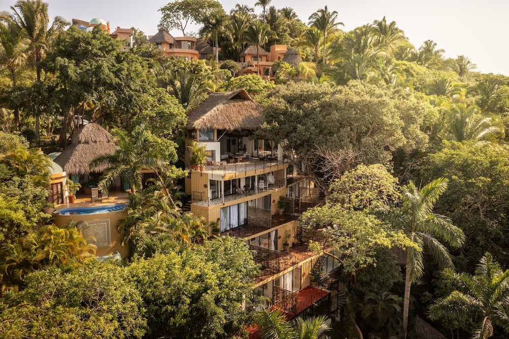 Hotel Local Tribe de México - Image 1