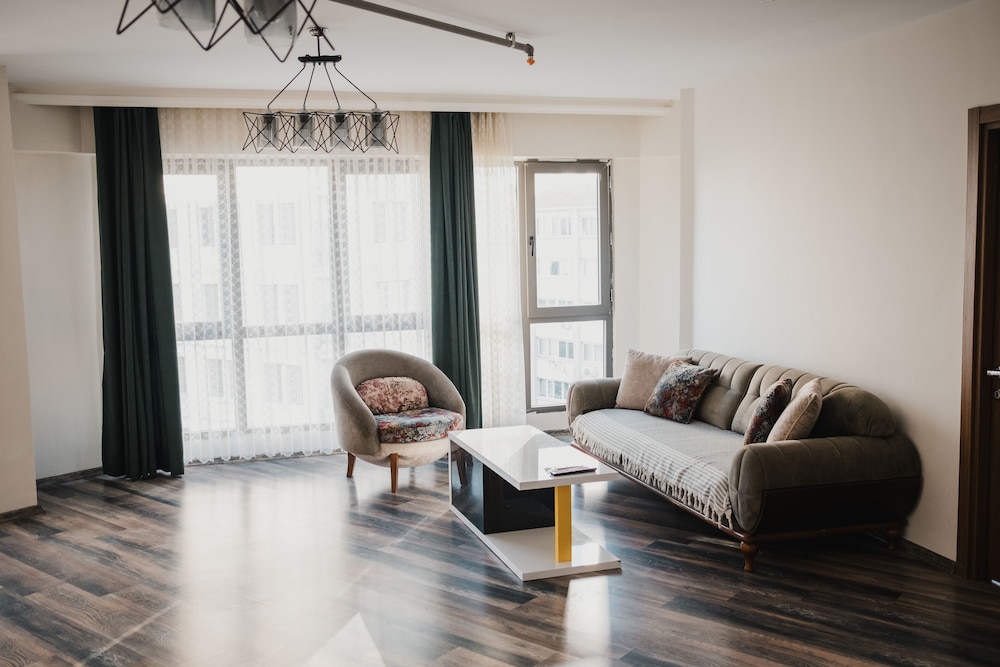 Elite Residence Alsancak - Image 19