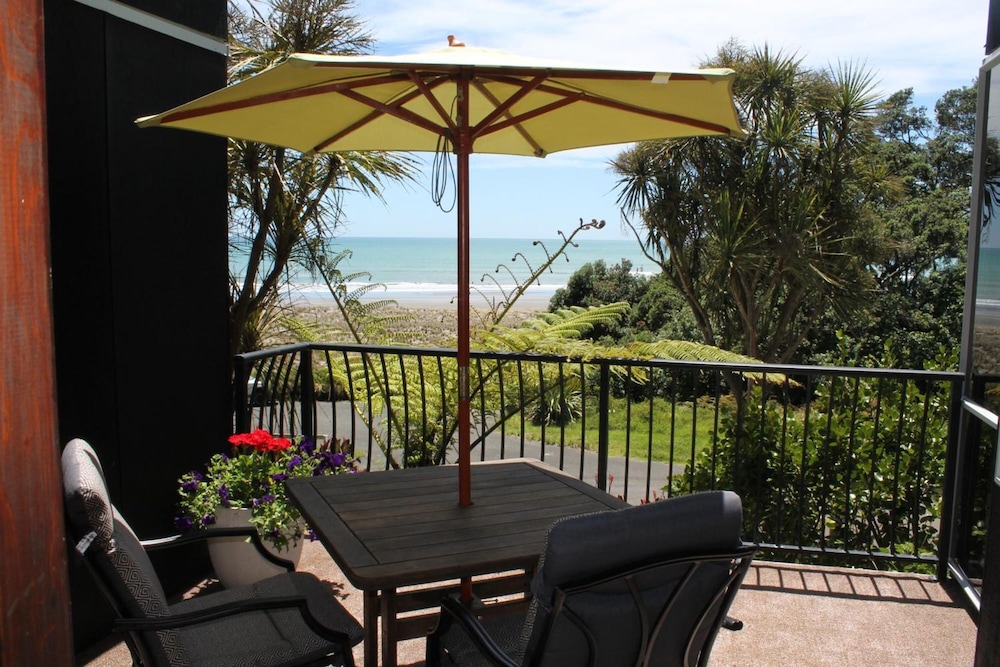 Ohiwa Beach Apartments Motel
