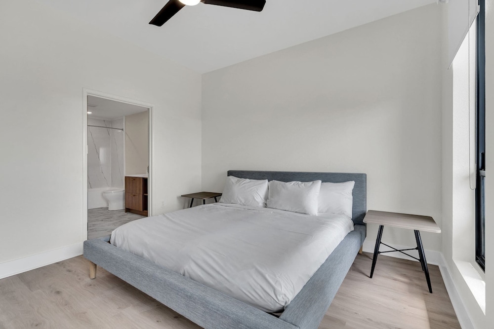 Latitude Apartments