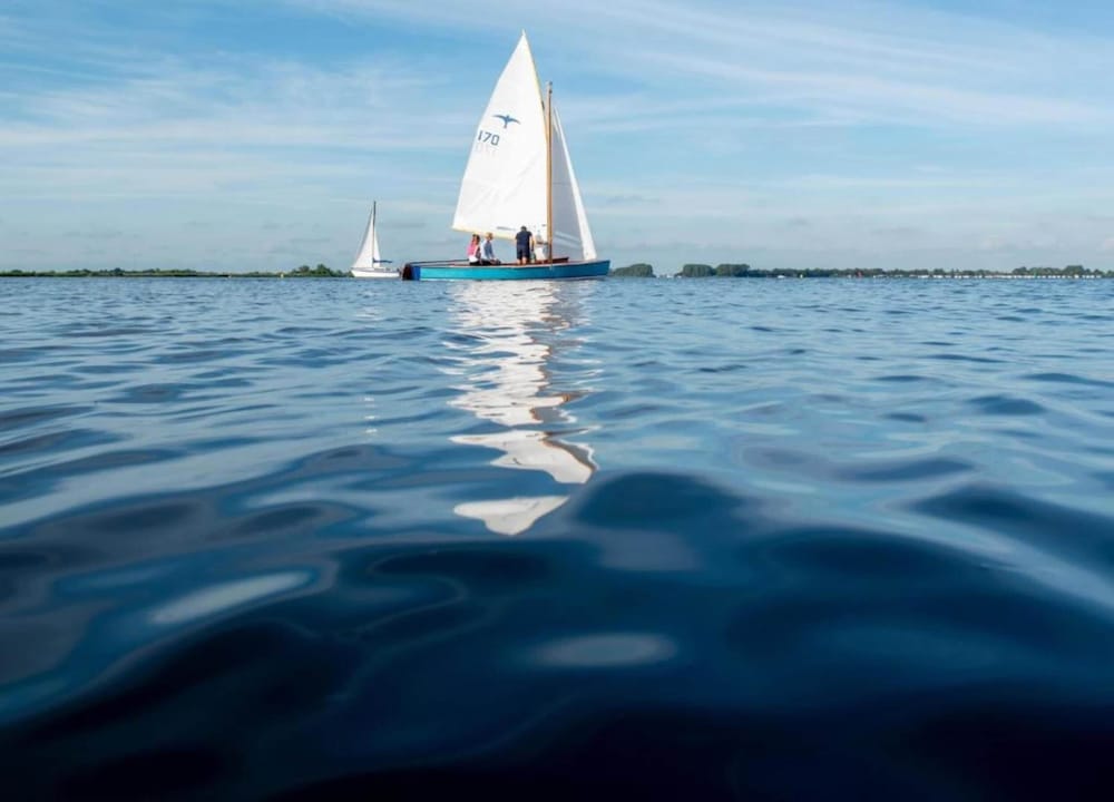 Apartment Near Sneekermeer With Marina Access