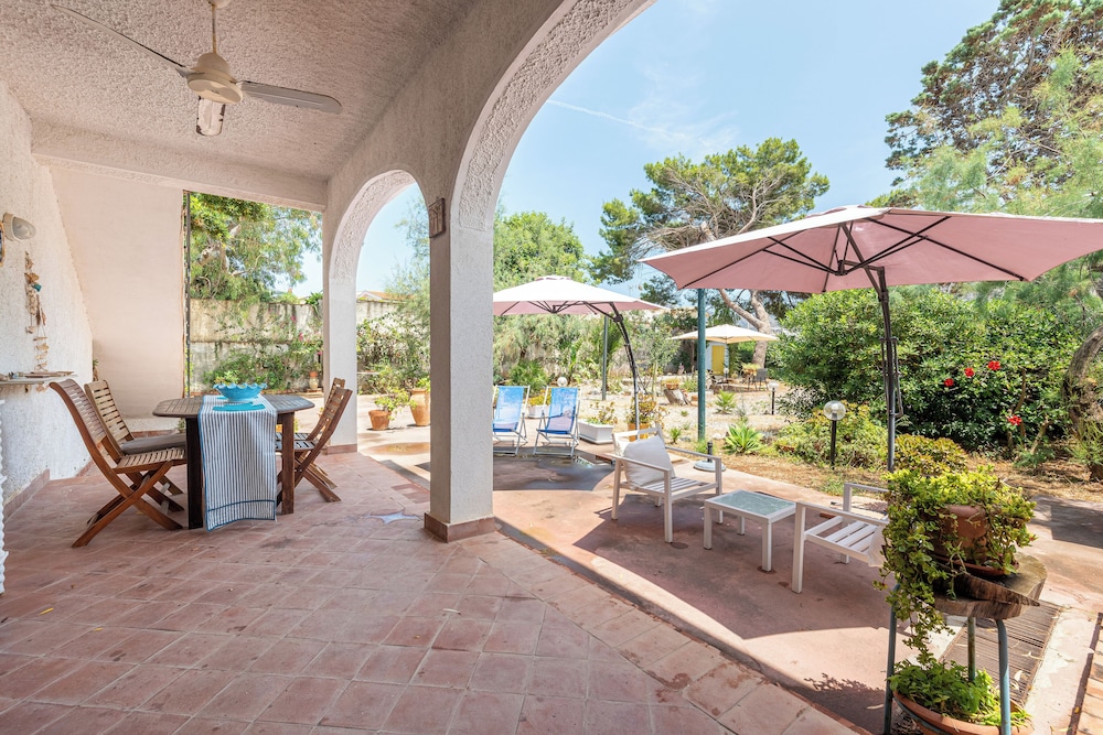 Isola delle Femmine Apartments by Wonderful Italy