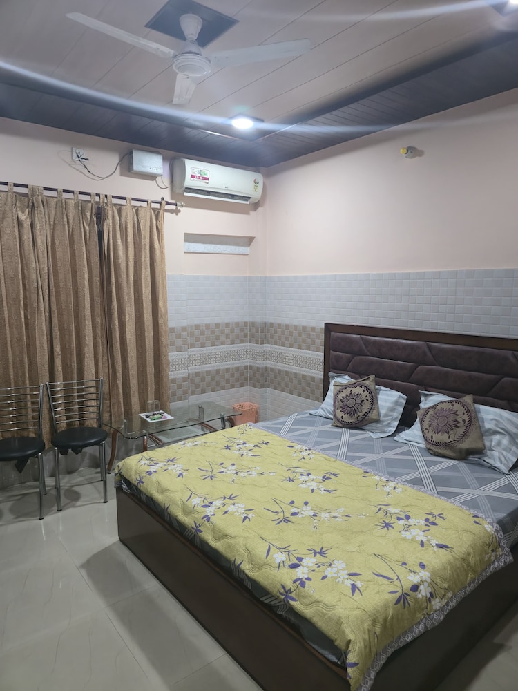 Hotel kailash parvat