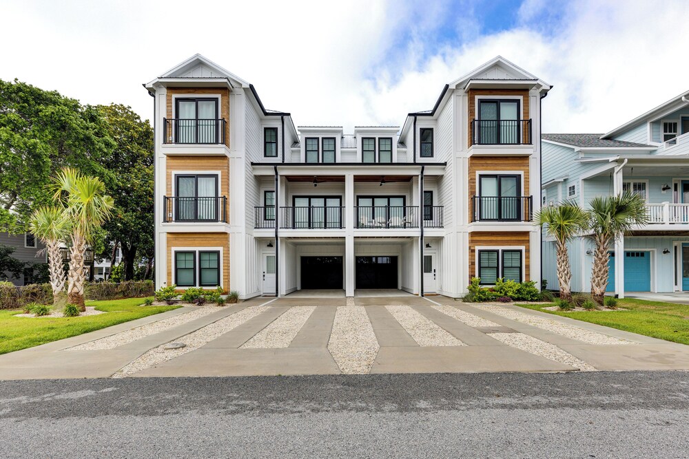 Walk to the Waves: Coastal Kure Beach Retreat