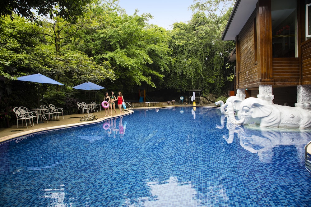 Emeishan Grand Hotel