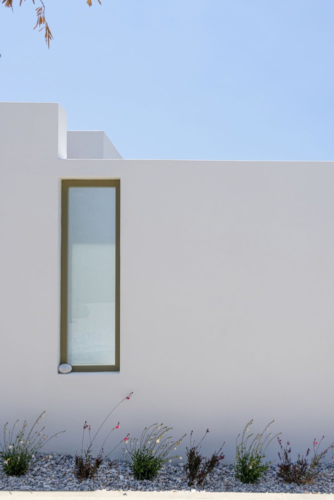 Hotel White Holidays Project - Image 1