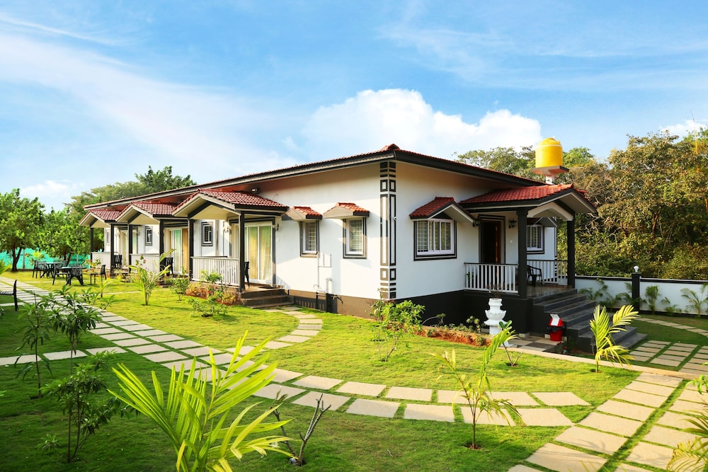 Vagator Retreat Resort With Swimming Pool