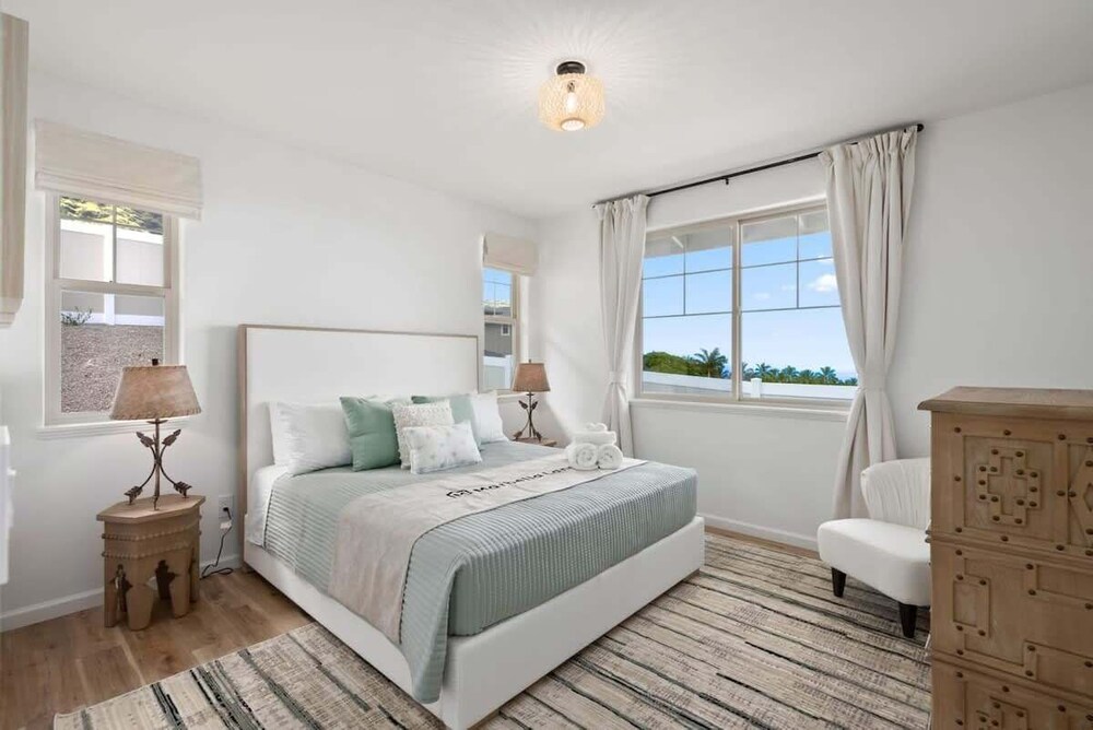 @ Marbella Lane - Serene & Lovely MT + Ocean Views
