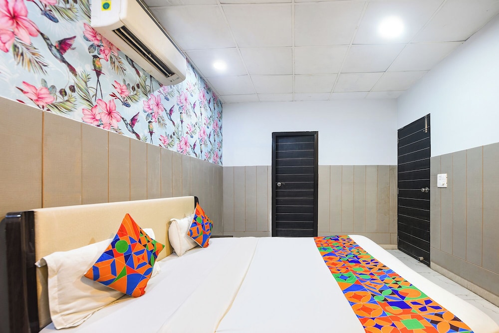 Fabhotel Mannat Paschim Vihar