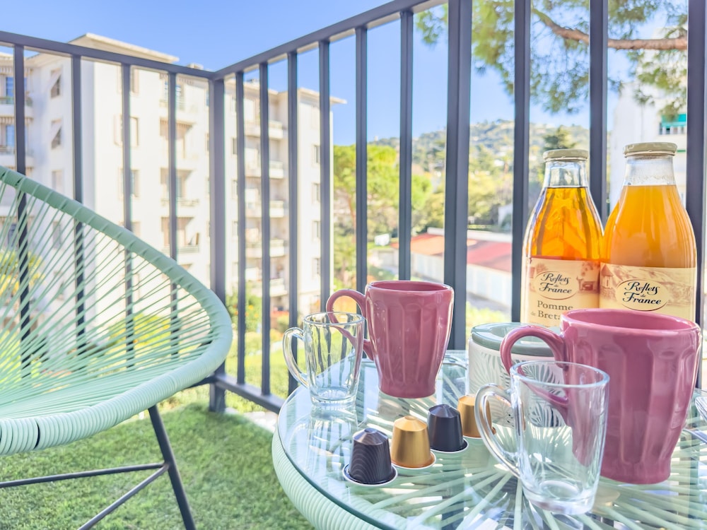 Le Palm in Cannes With 1 Bedrooms and 1 Bathrooms
