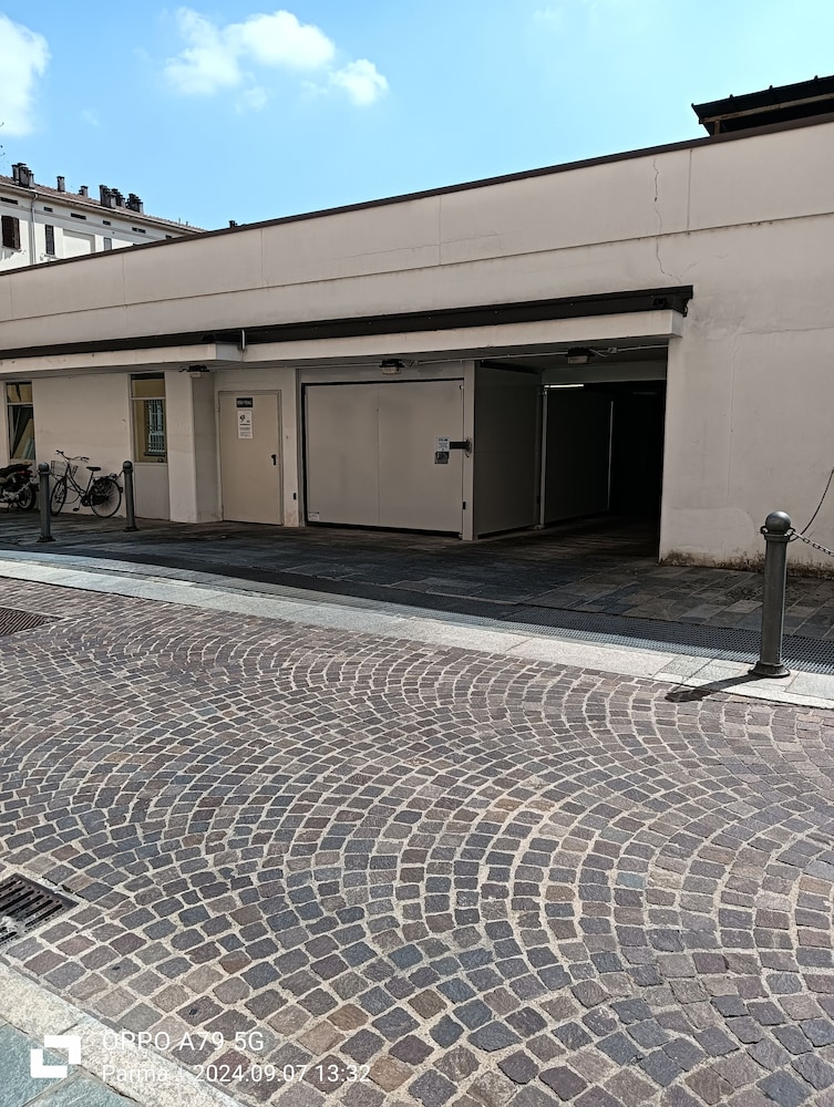 AriediParma - Rooms & Apartments