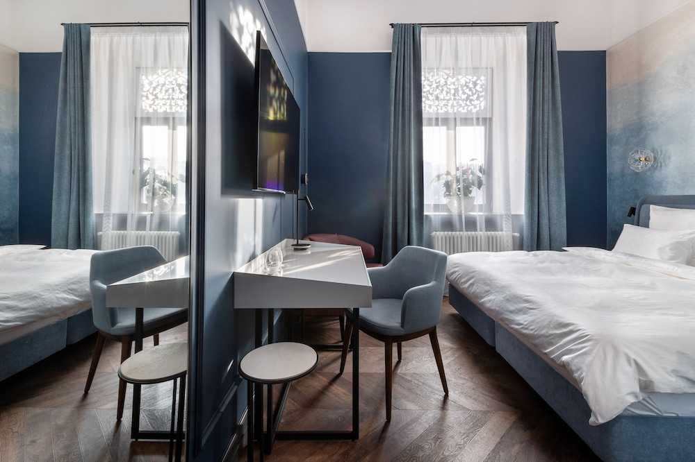 Zalkind Hotel Rooms&Kitchen view 4