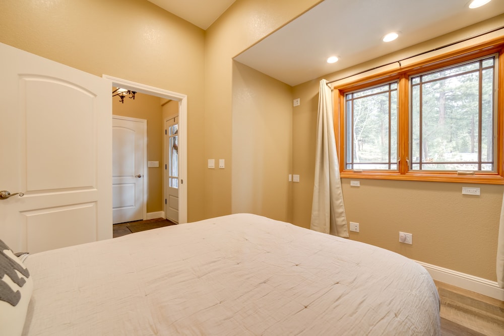 Reno Vacations - Sleek Reno-lake Tahoe Retreat, 4 Mi to Ski Mt Rose - Property Image 37