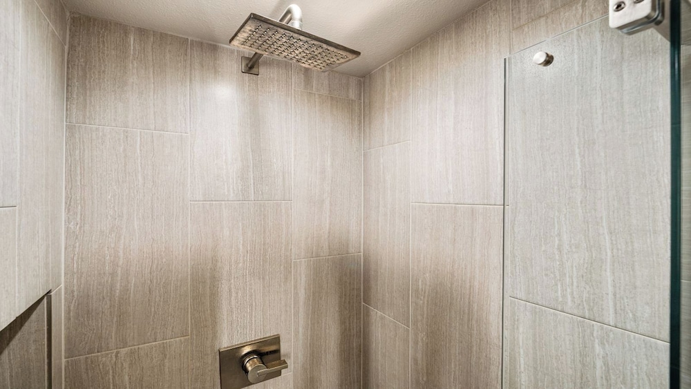 Ocean View - No Stairs! - In Unit Washer/dryer -top Floor- Vrkcv
