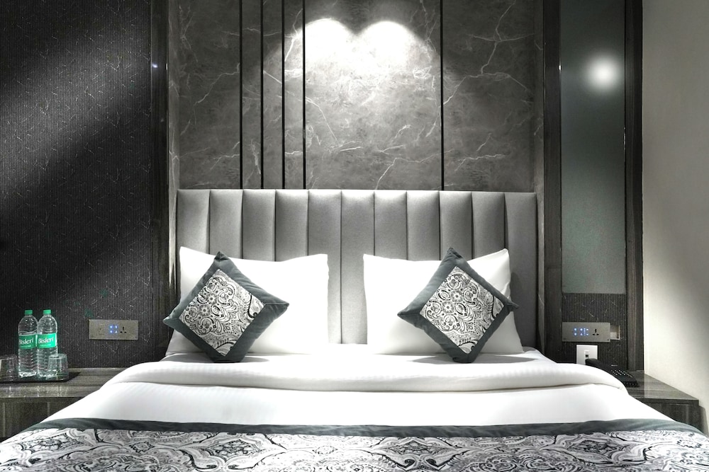 Hotel Mountain Bliss new delhi