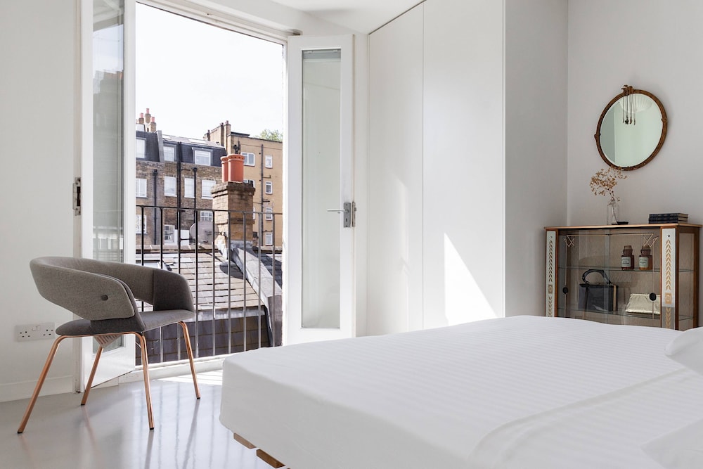 Crawford Street II by Onefinestay