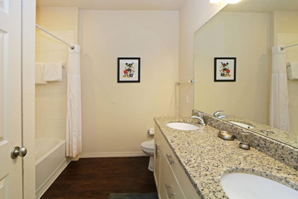 Your VIP Home Near Disney 25107