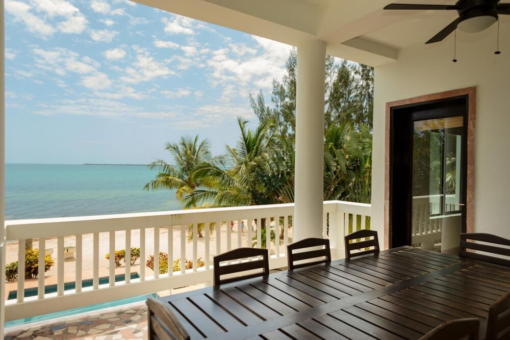 Villa Jammin Gecko in Belize City