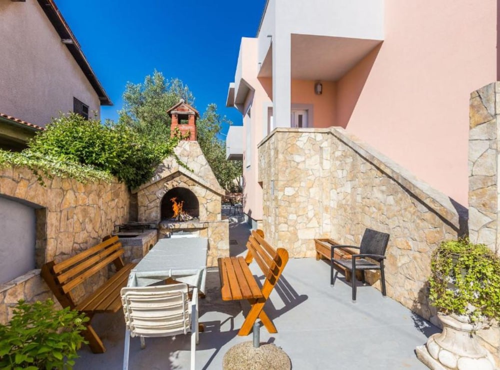 Modern Apartments in Zadar With Private Terrace