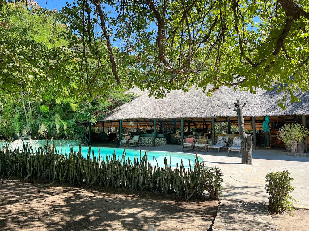 Gweta Lodge