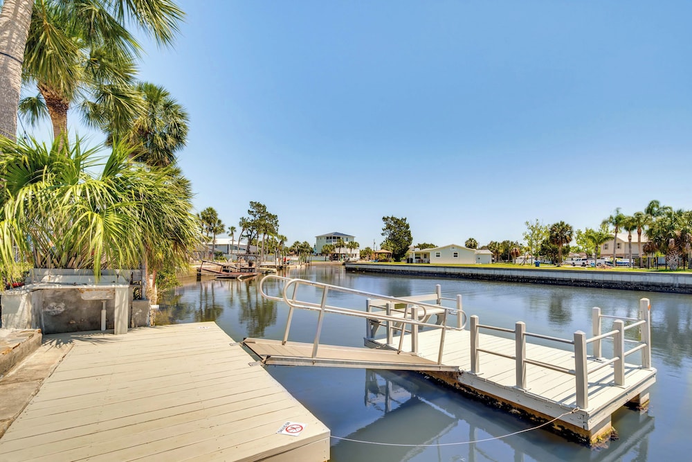 Direct Gulf Access: Hernando Beach Escape!