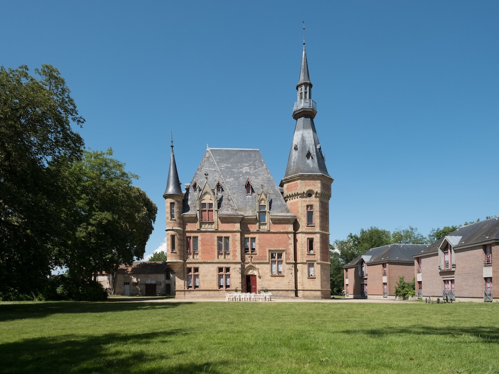 Chateau de Petit Bois