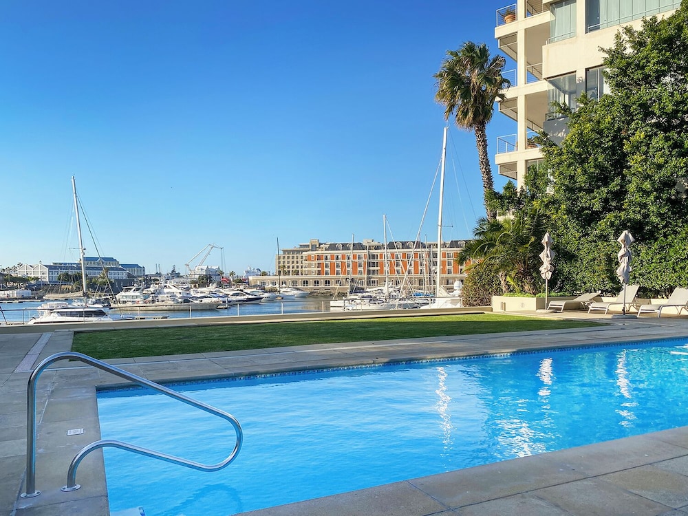 The Marina V&A Waterfront by Smart City Stays