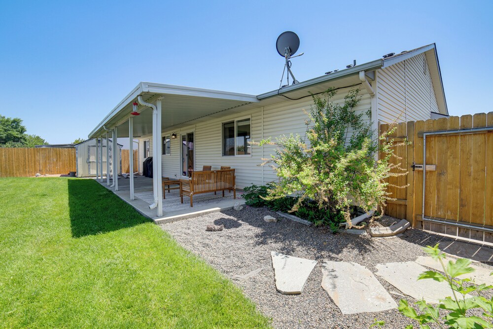 7 Mi to Dtwn: Charming Retreat w/ Yard in Boise