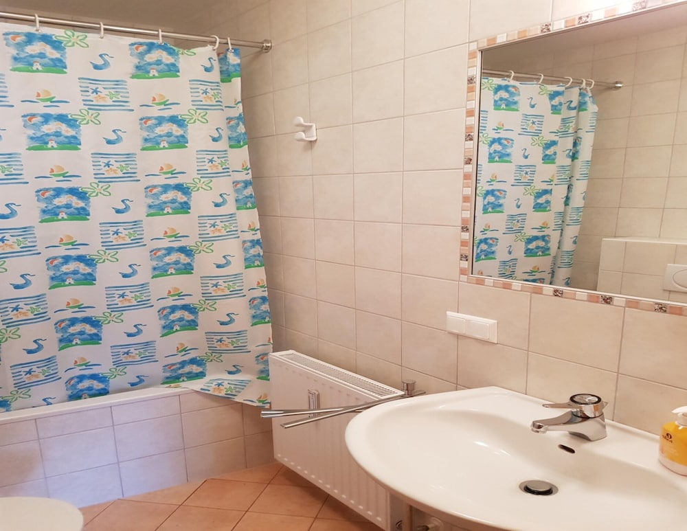 Apartment Near the Golf Course