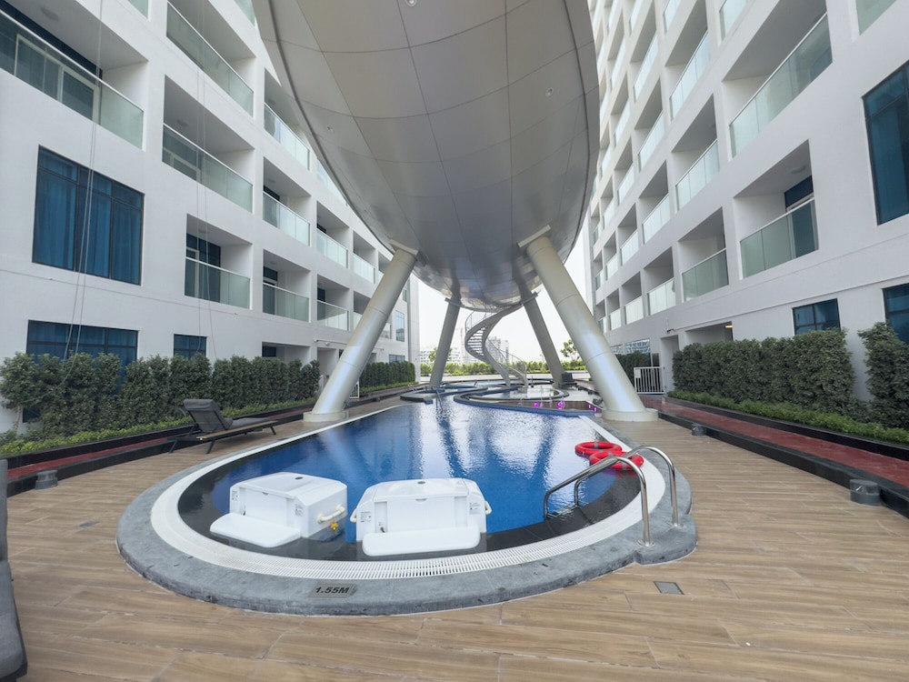 Opalz by Danube Access to SZR Dubai
