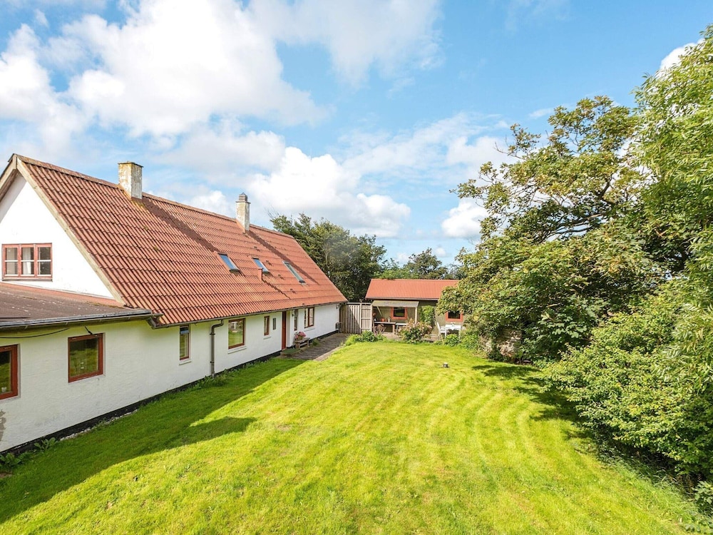 9 Person Holiday Home in Lokken view 4