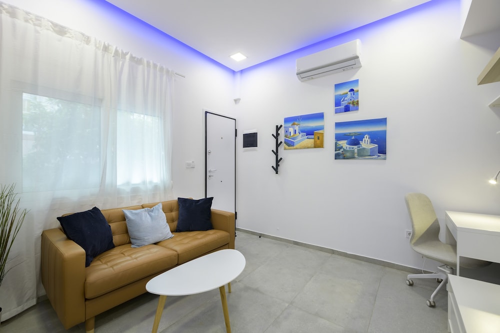 Beautiful studio in central location