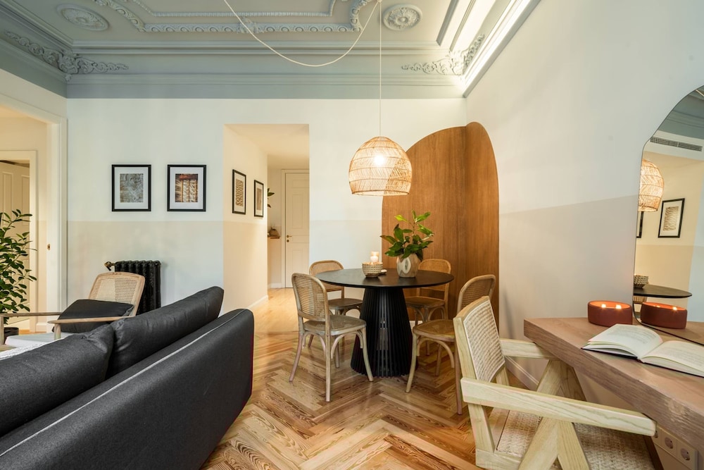 Papua - 2 Bedrooms and gym in Almagro