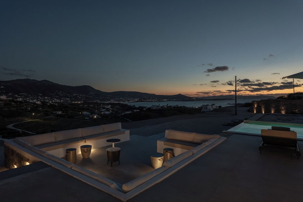 AVERA VILLAS