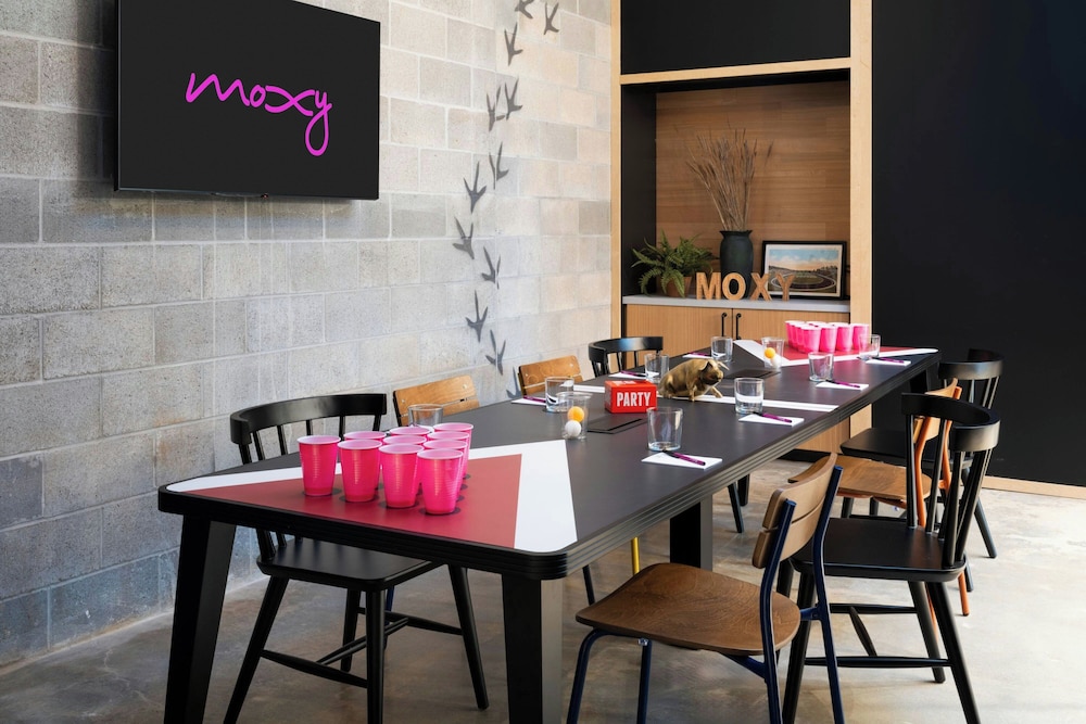Moxy Fayetteville