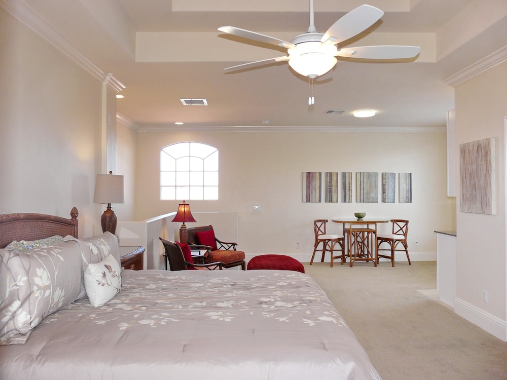 Pet-friendly Waterfront Home With Heated Pool and spa view 5