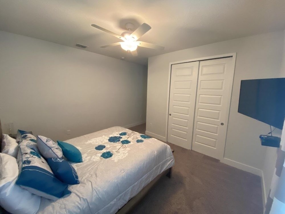Elegant 8br Retreat W/ Private Pool, Spa & Family-friendly Comfort 8 Bedroom Villa