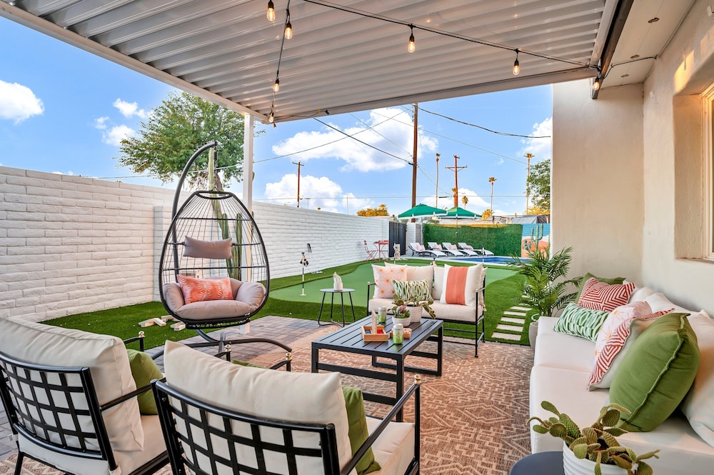 Beatrice Mini-resort Scottsdale