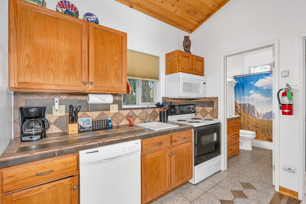 Yosemite Woods - Charming Upper Unit in Ynp! view 5