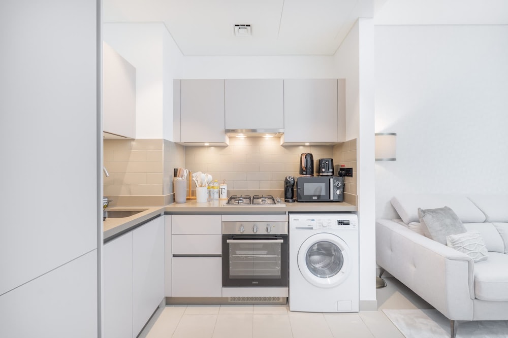 Lavish 1BR Apartment in Sobha Creek Vistas Reserve