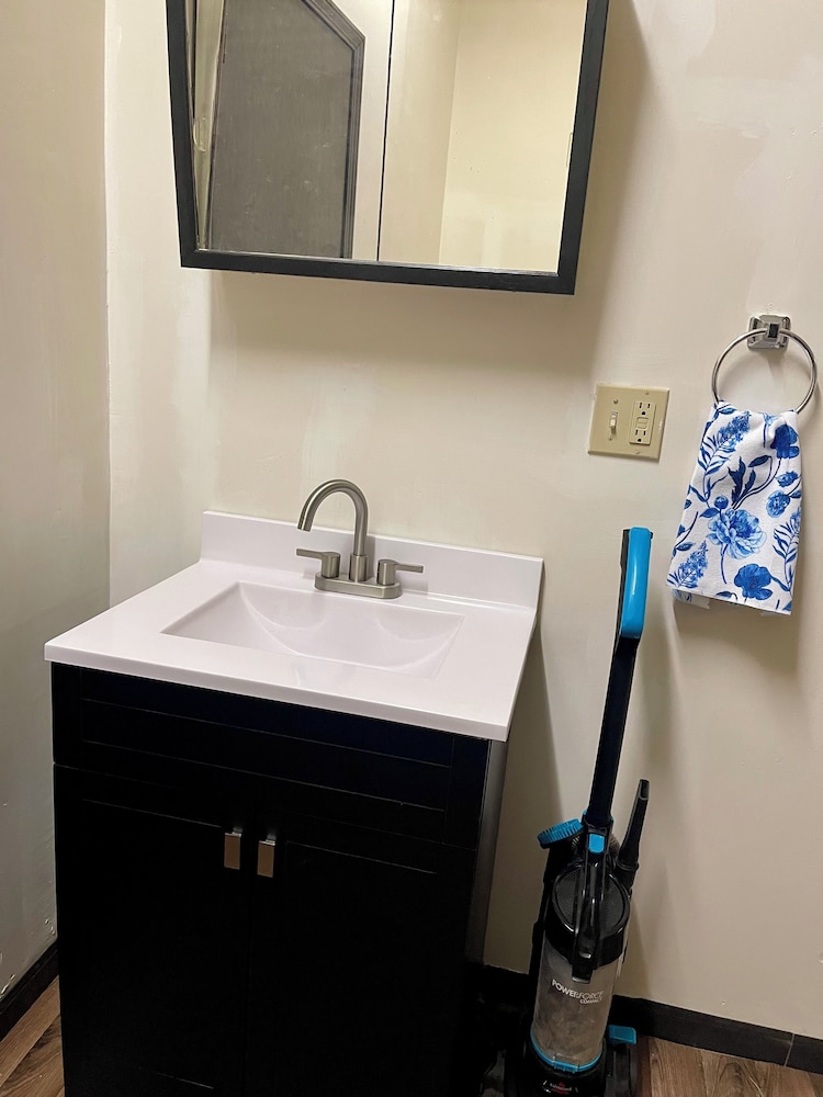 Cameron Suites